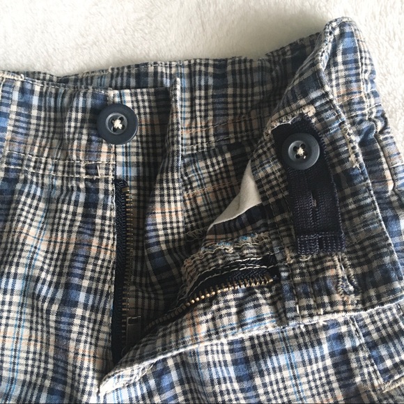 Old Navy Boy Lots 2 T Shorts and Pant - Picture 10 of 16